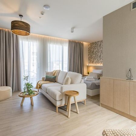The Mediterranean Suites Пирей Экстерьер фото