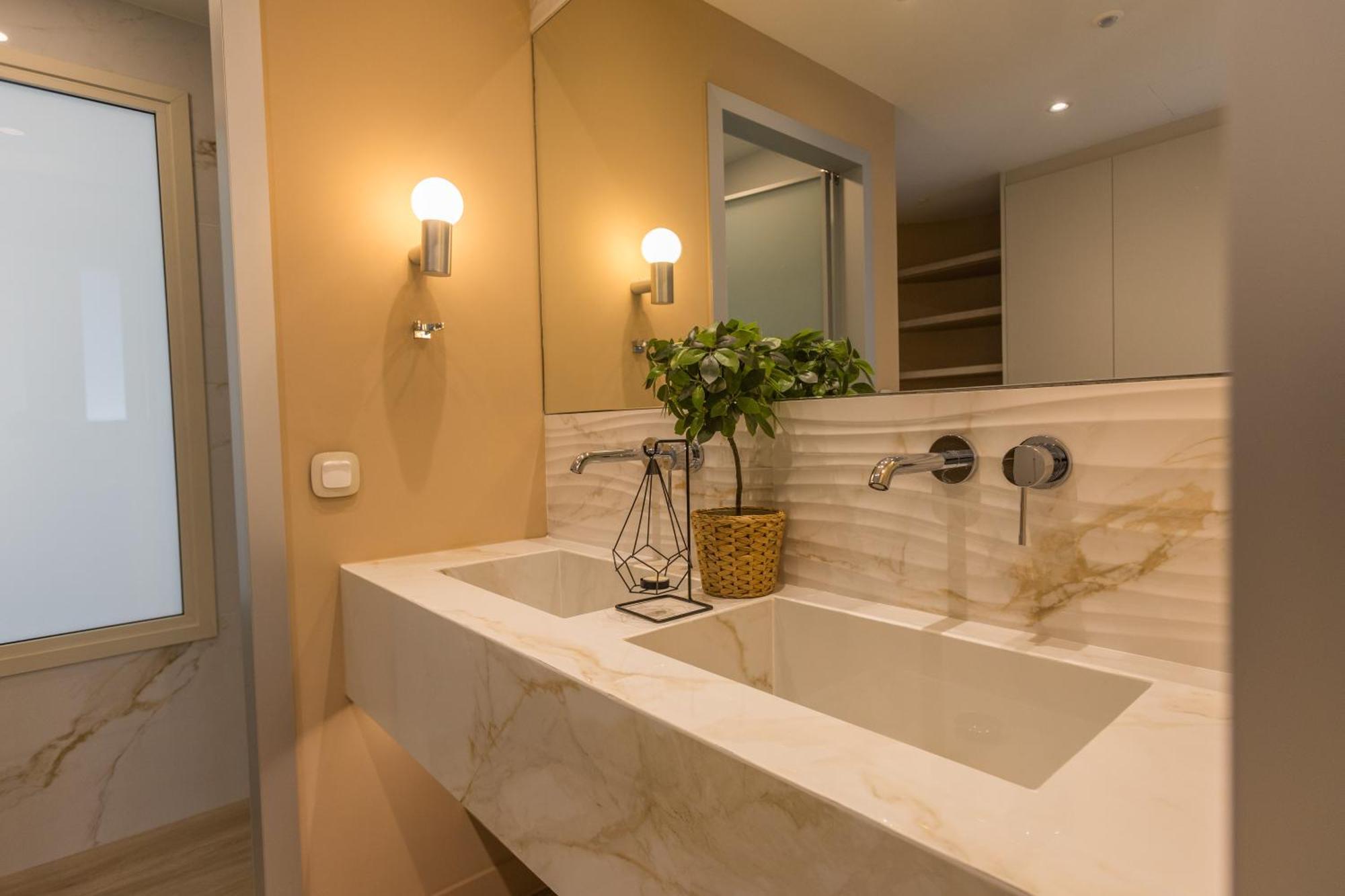 The Mediterranean Suites Пирей Экстерьер фото