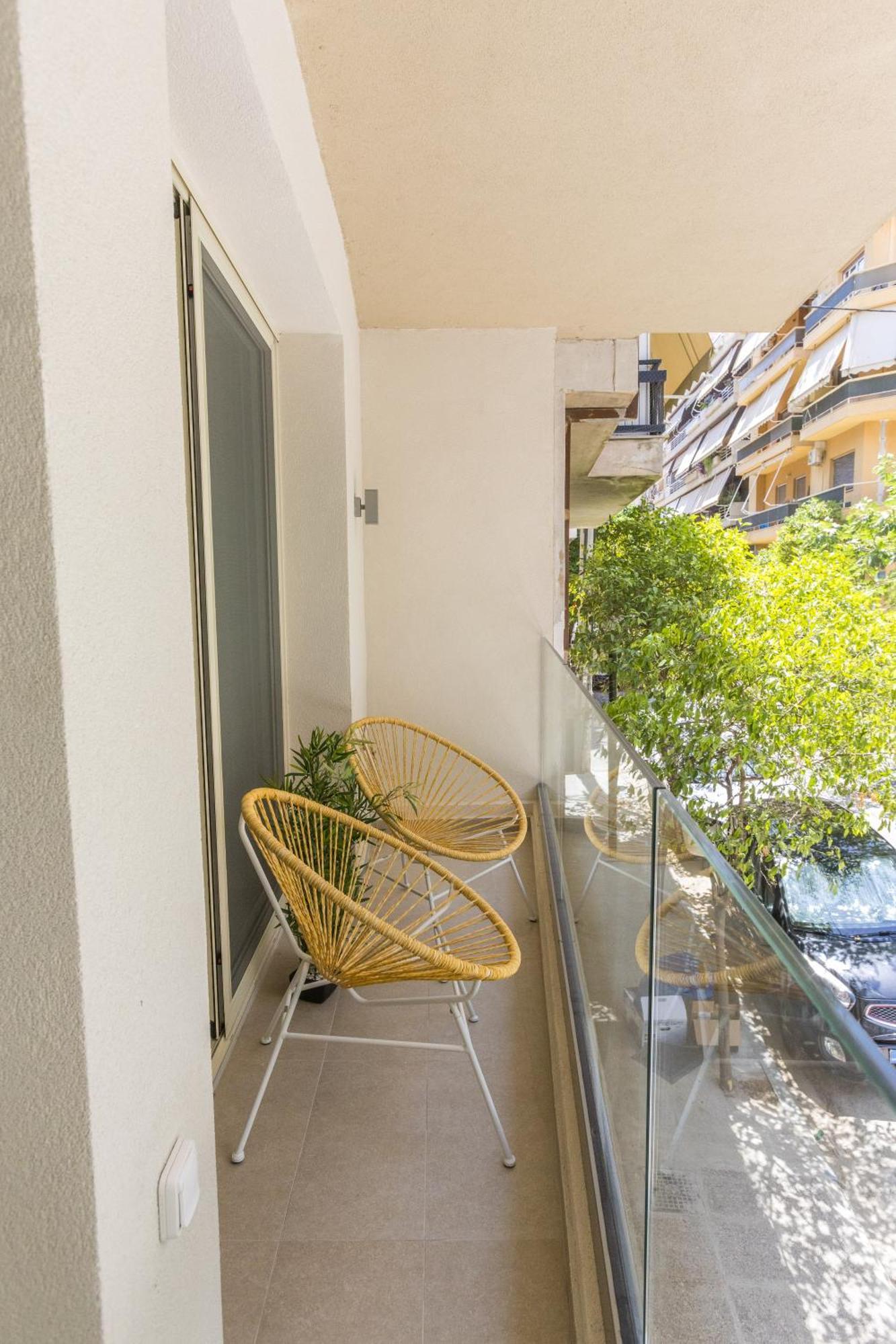 The Mediterranean Suites Пирей Экстерьер фото
