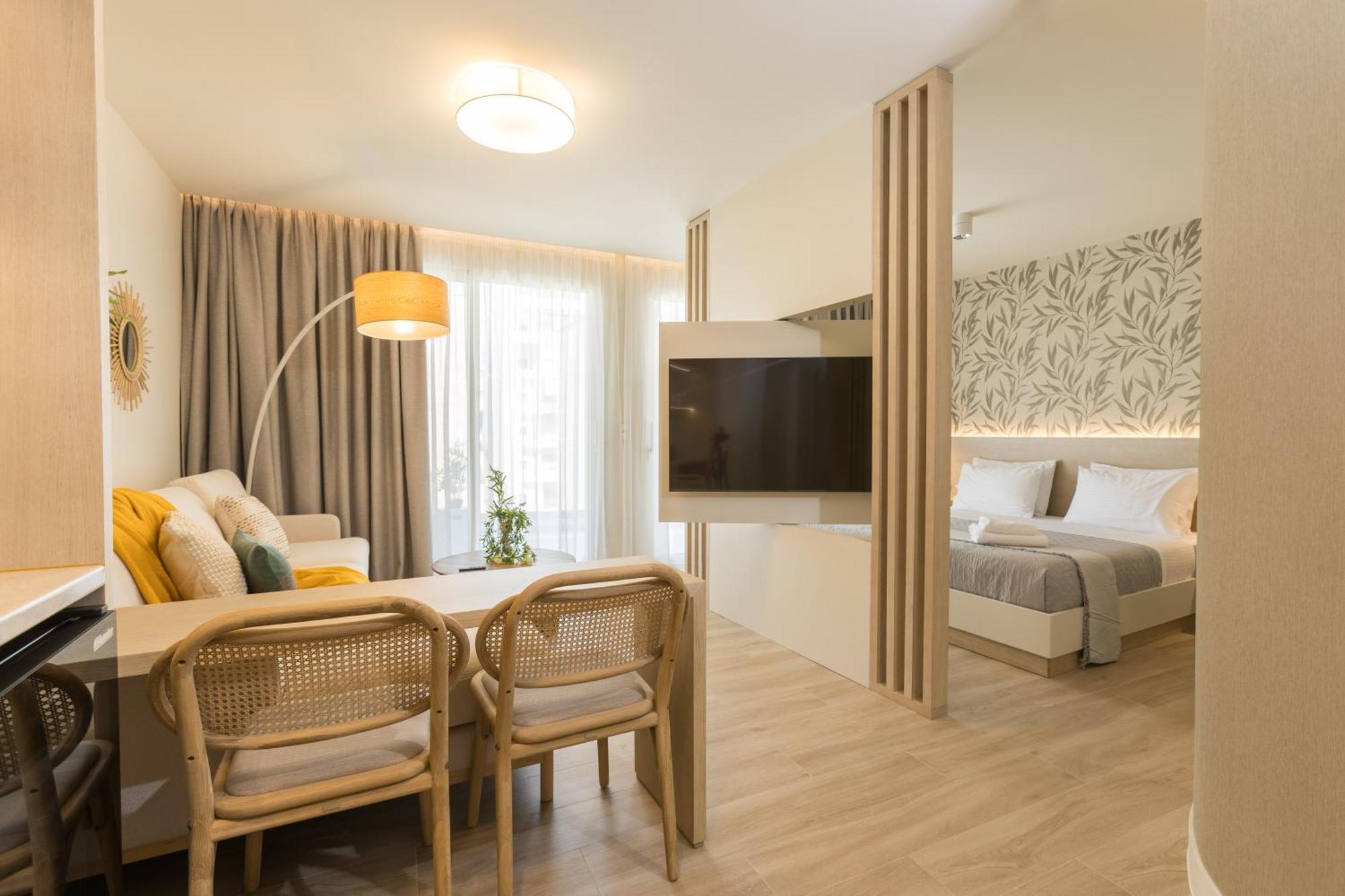 The Mediterranean Suites Пирей Экстерьер фото