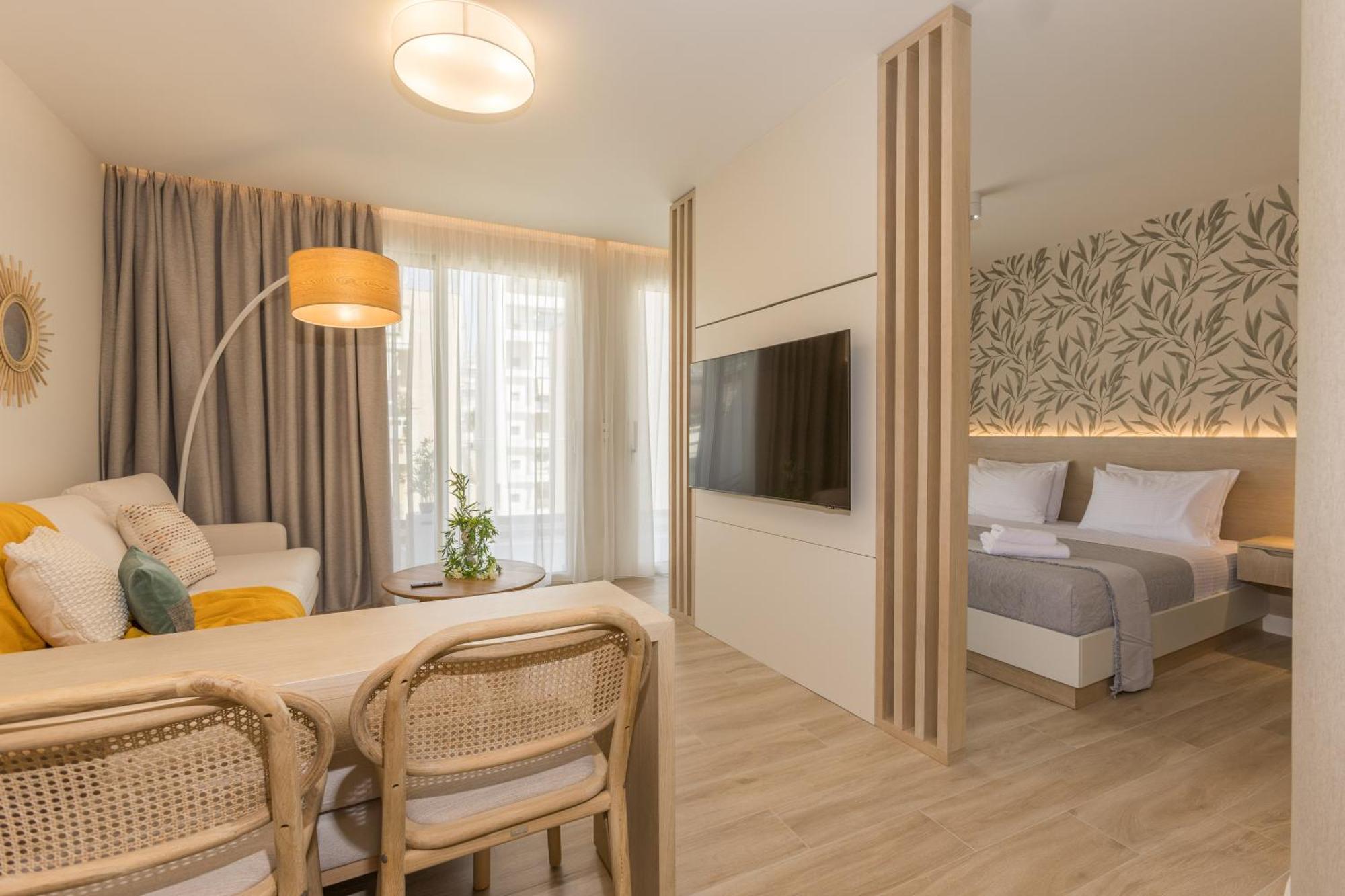 The Mediterranean Suites Пирей Экстерьер фото