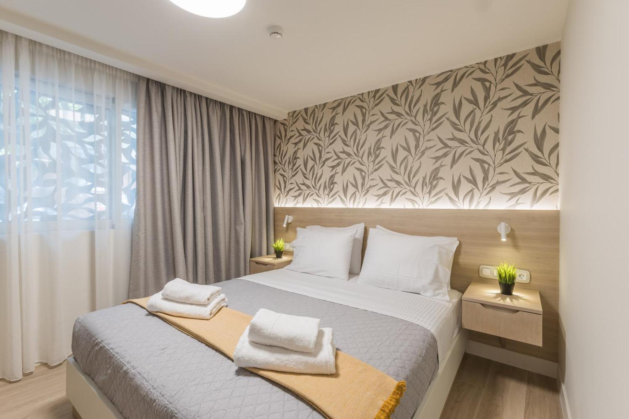 The Mediterranean Suites Пирей Экстерьер фото
